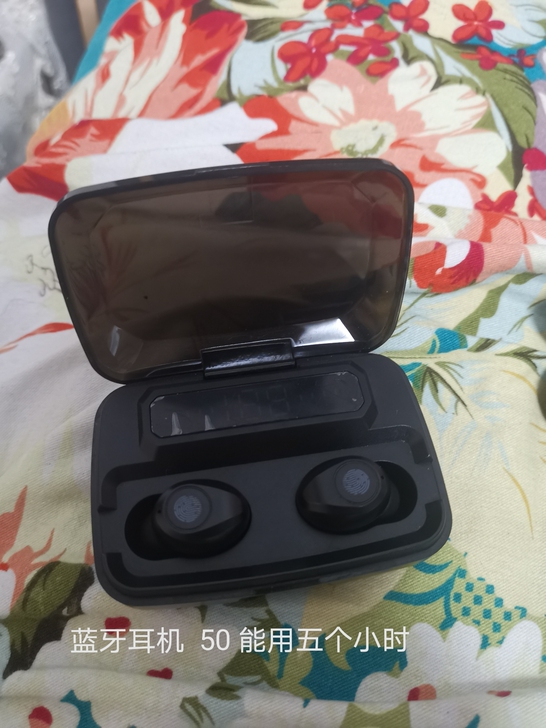 家里闲置的蓝牙耳机