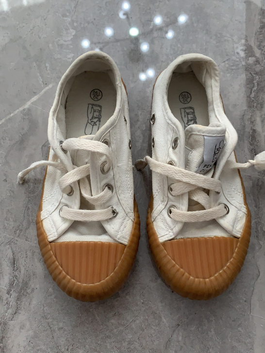 帆布鞋 19cm