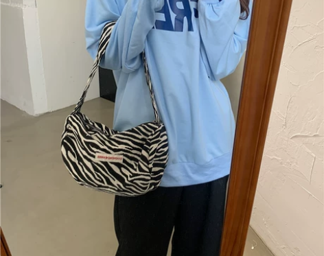 闲置  帆布包包女2022新款小众设计复古...