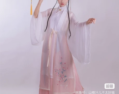 清汉服,杂七杂八的都有,基本都是没穿过的,...
