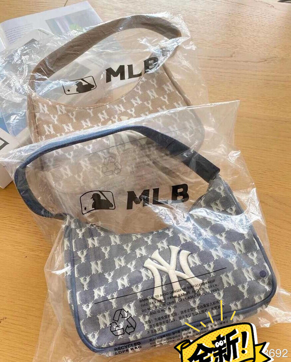 mlb腋下包 外贸货 买来也不便宜 全新