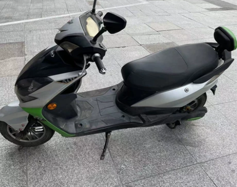 精品车况二手车,电瓶在保,低价处理! 感兴...