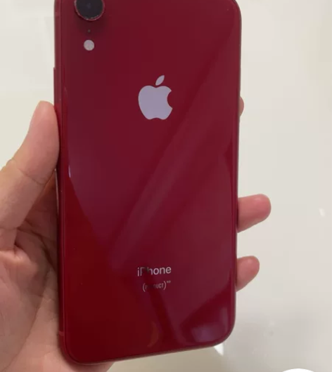 Iphone xr64G 几乎全新，除了摄...