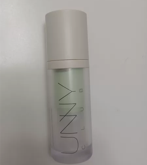UNNY隔离绿色瓶装30g,剩余一半多,隔...