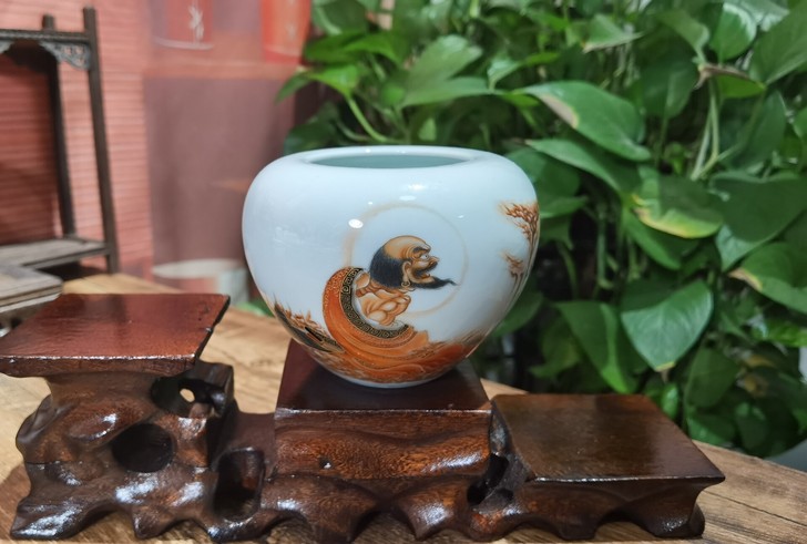 矾红釉上描金笔洗 文房四宝 达摩祖师面壁图...