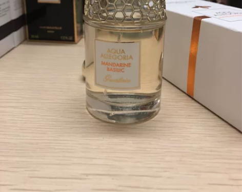 娇兰柑橘罗勒香水 余量60ml,如图所示,...