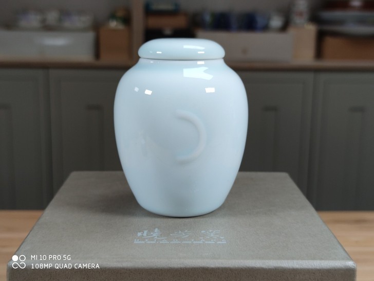 蔡曉芳晓芳窑影青釉月牙罐茶罐。全品原盒。收...