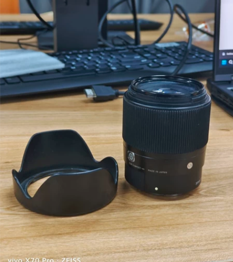 适马30-1.4箱说全,成色九成新 感兴趣...
