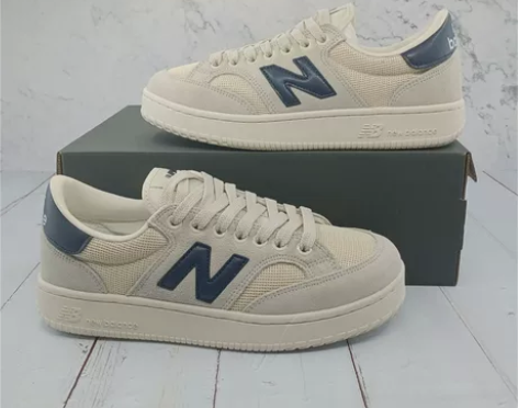 新百伦男鞋,全新,44码,喜欢的兄弟带走吧...