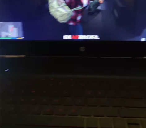 惠普暗影精灵2plus游戏笔记本电脑,箱子...