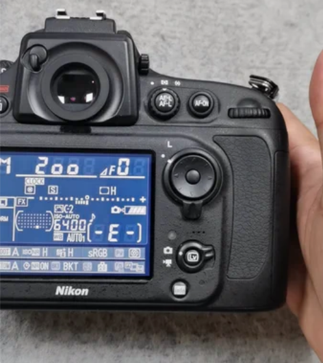 尼康D800e全画幅单反相机单机身和配件，...