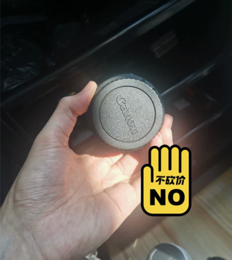出一枚佳能纯手动镜头！画质成像很锐，对焦环...