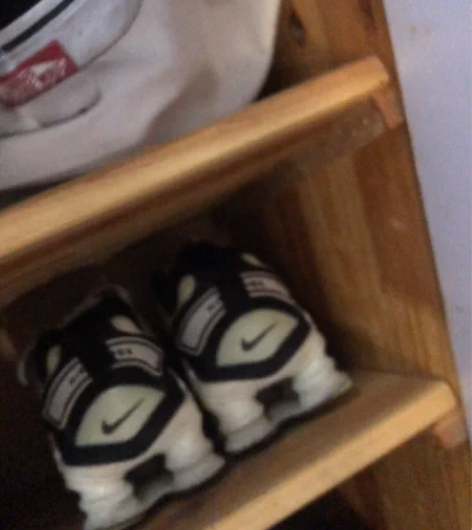 vans经典黑色布鞋 感兴趣的话点“我想要...