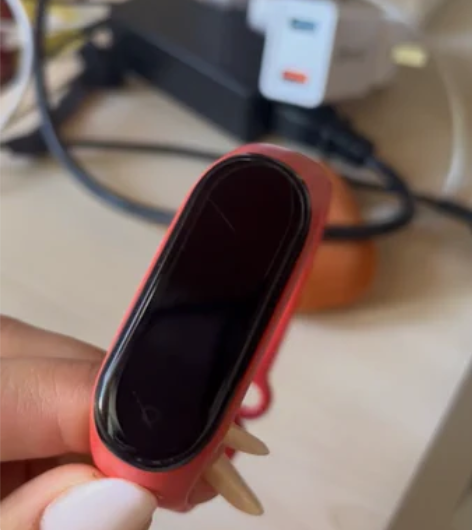 小米手环4 功能正常 灵敏能用 划痕见...