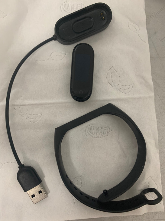 小米手环4NfC版,入手苹果手表,闲置出售...