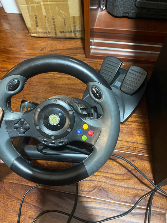 xbox360方向盘便宜出了。最好西安同城...