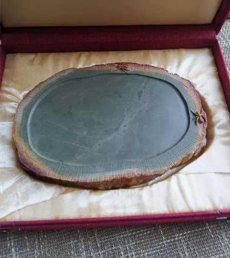 肇庆端砚 绿端，工艺品 感兴趣的话点“我想...