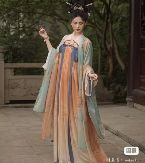 绝版南有嘉鱼汉服~簪花钿xl 三件套 短衫...
