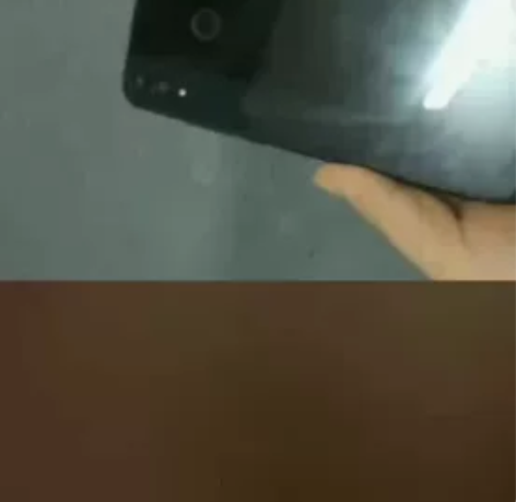 荣耀8X黑色,有使用痕迹 4+64G 带耳...