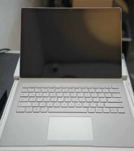 微软笔记本surfacebook3,箱说齐...