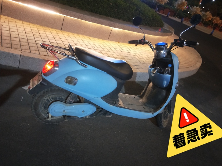 二手小刀电动车,60ⅴ20AH天能电池,还...