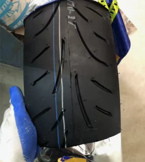 半热熔轮胎140/70r17刀疤半热熔真空...