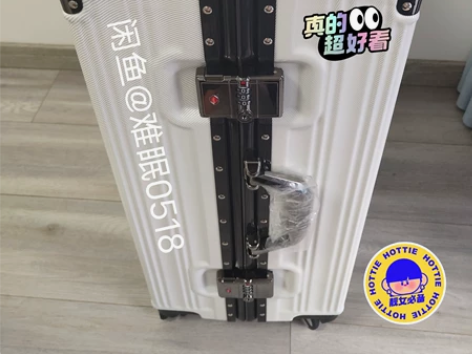 【全新底价清货】万向轮拉杆箱24/26/2...
