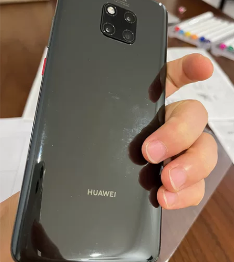 华为mate20 pro 当年加价买的（看...