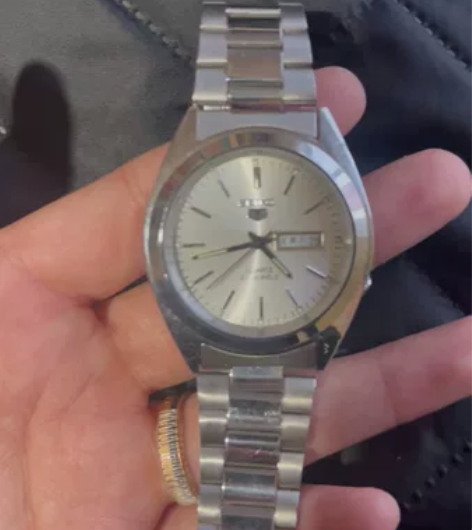 精工老款手表，没怎么带过，98新，石英，就...