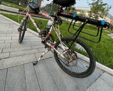 意大利名牌JAVA佳沃小轮自行车,忘了具体...
