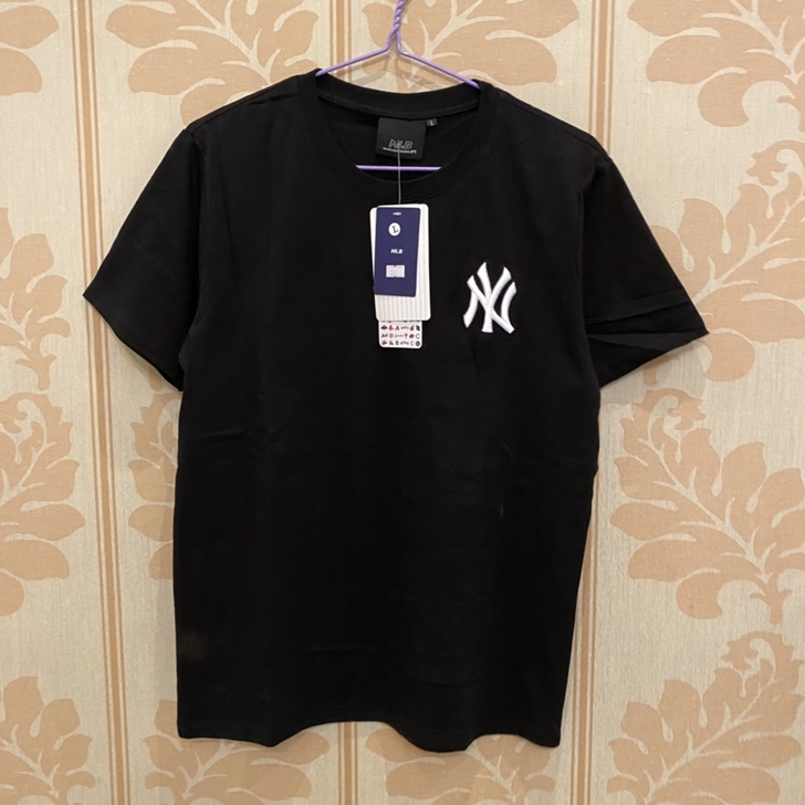 闲置出MLB短袖，搞活动时入手两件，这一件...