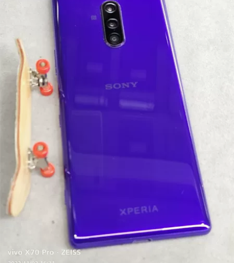 95新索尼xperia1国行6+128g紫...