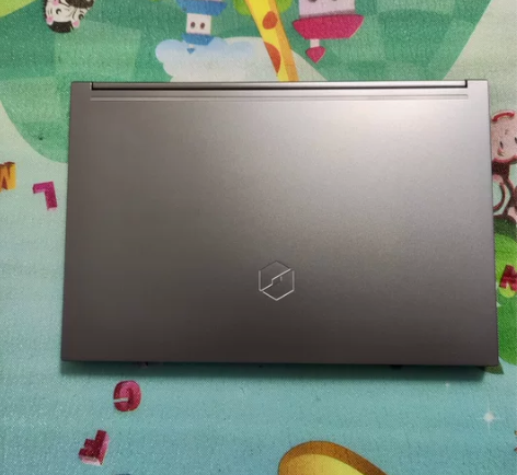 机械革命z3air游戏本 i710750H...