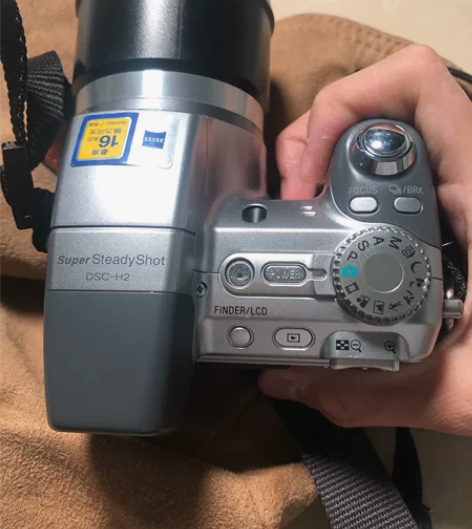 索尼DSC-H2 600万像素 12倍光学...