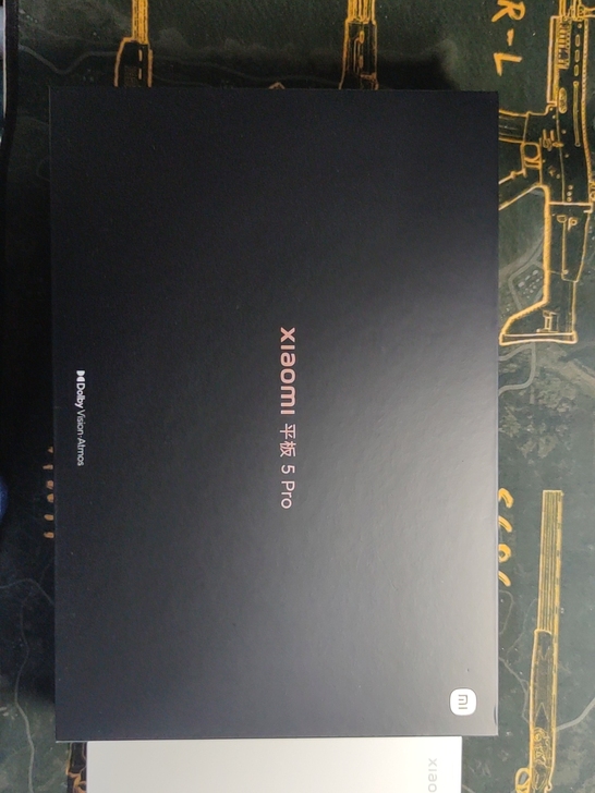 小米平板5Pro 6+128白色,原厂橘色...