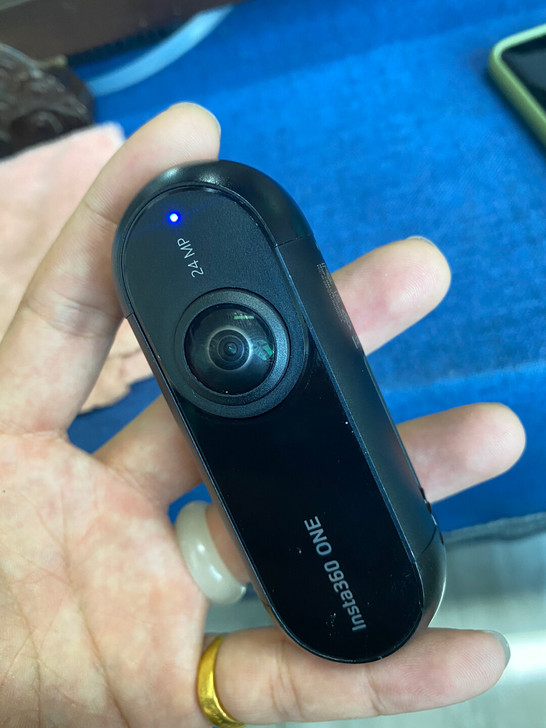 Insta 360 one ！机器不知道什...