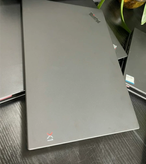 转 上市价格1.3万元 联想Think...