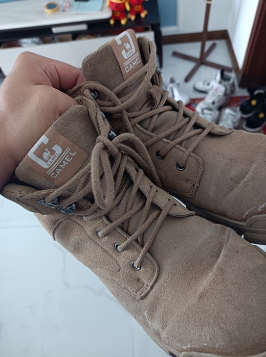 专卖店骆驼camel鞋，冬季保温效果特别好...