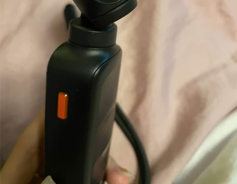 出一台橙影口袋相机M1 pro 黑色实体店...