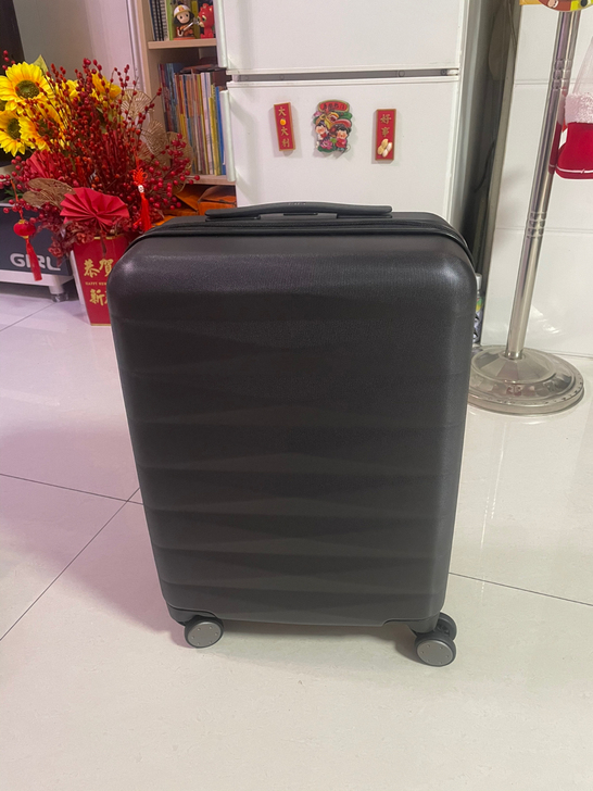 小米90分行李箱黑色,20寸的,短暂旅行出...