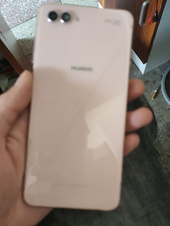 华为nova2s 换屏外爆不触摸有锁
