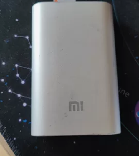 小米充电宝,小巧耐用,半个手机大小,10W...