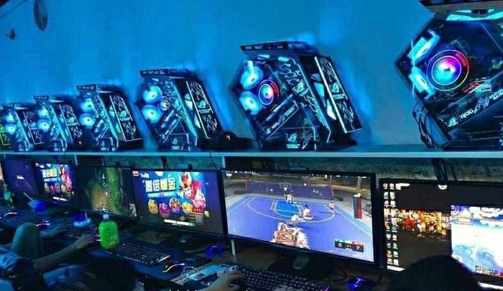 急十二核 网吧倒闭了 i9电脑i7主机低价...