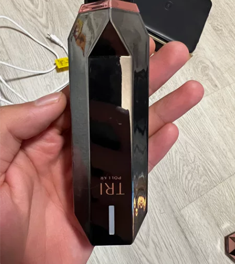 初普美容仪TRl 好奇用过一次，再也没用过...