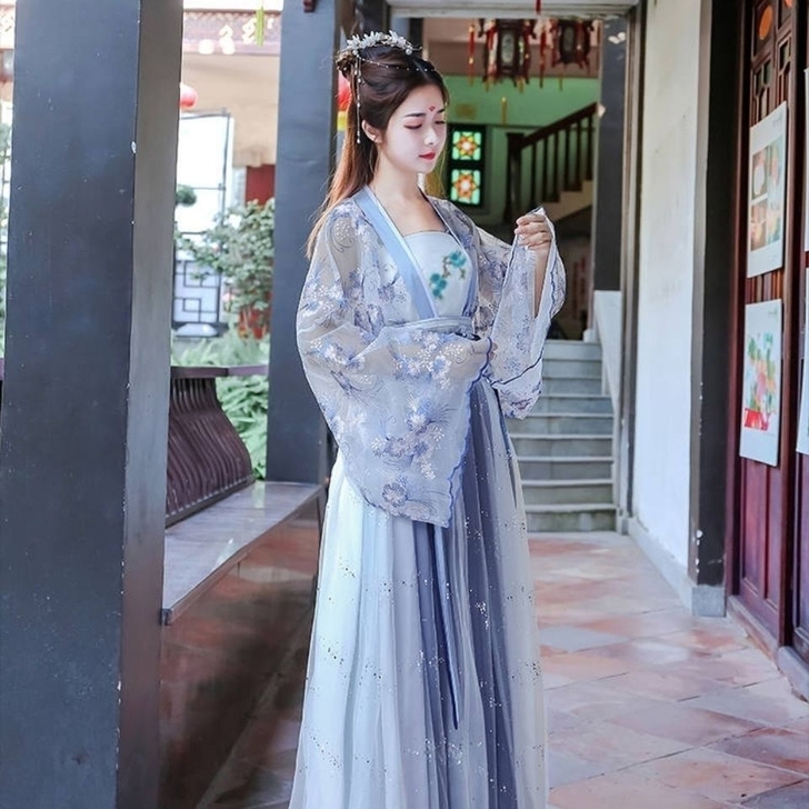 批发新款古装汉服齐腰襦裙尺码齐全