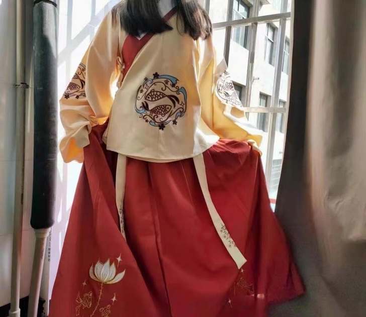 走一走 看一看！轻汉坊 鱼莲说汉服！全新！...