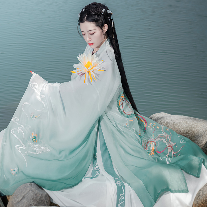 如梦霓裳情侣汉服男女大袖衫巳蛇十二生肖刺绣...