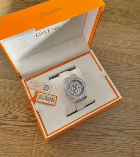 DAVENA蒂玮娜五芒星时来运转手表女款满...