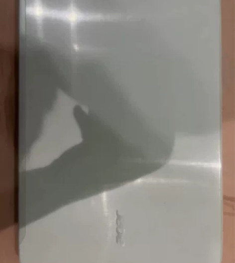 宏基F5-573，无维修拆卸，外观良好无任...