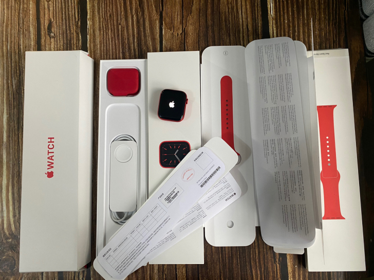 Apple Watch S6 国行44mm...